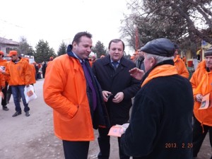 Deputatul Iliuță alături de Gh. Flutur