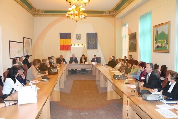 Facebook-ul și-a făcut datoria și ne-a informat: Ministrul delegat pentru dialog social a sosit la Călăraşi
