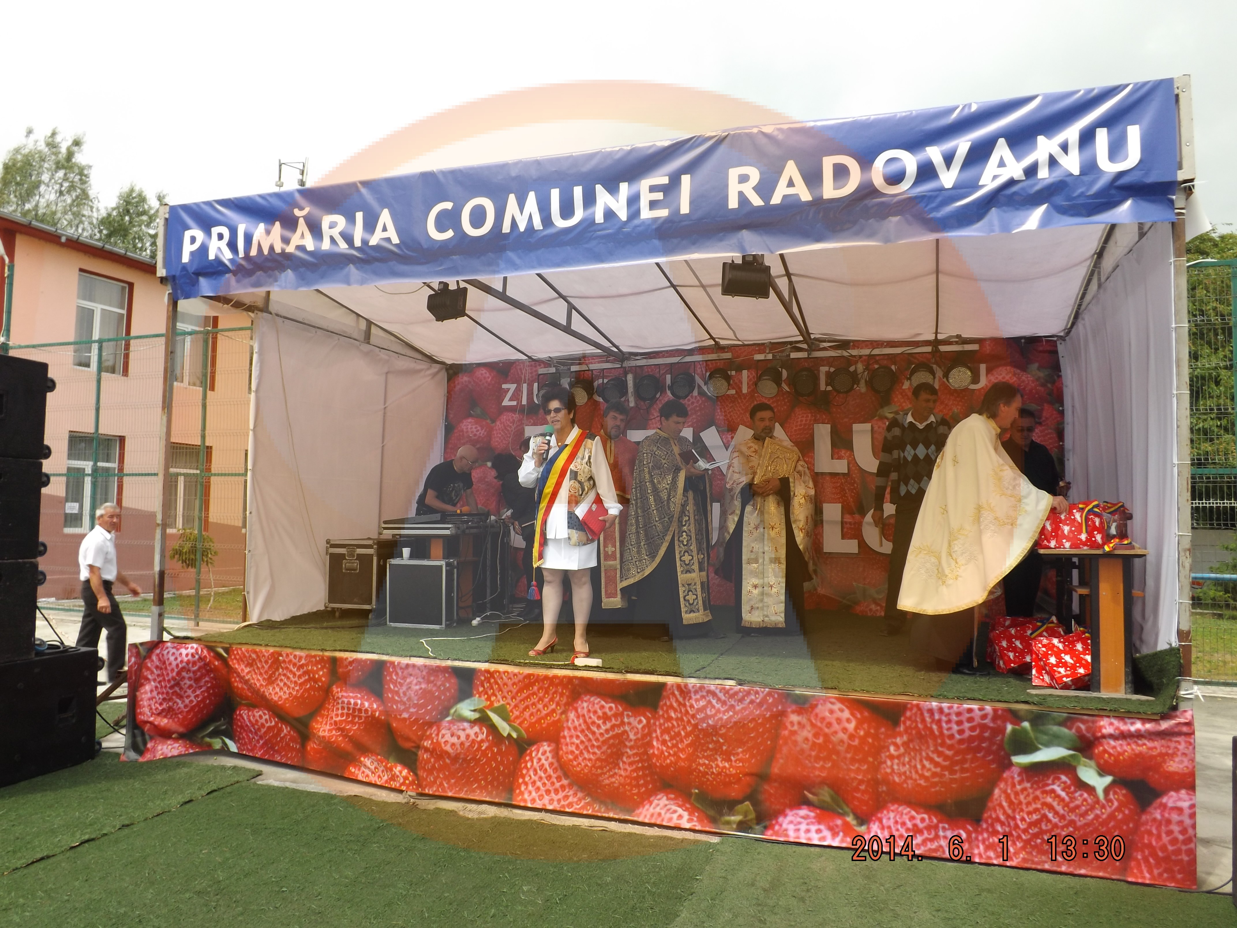Radovanu: Festivalul Căpșunului a ajuns la a V-a ediție