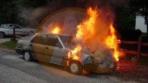 foto autoturism incendiat