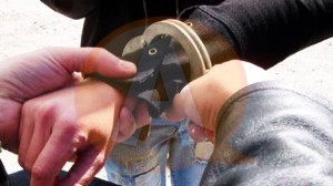 foto agenti de asigurari arestati