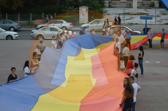 Marşul Tricolorului, la Călăraşi,un eveniment ce promovează unitatea naţională