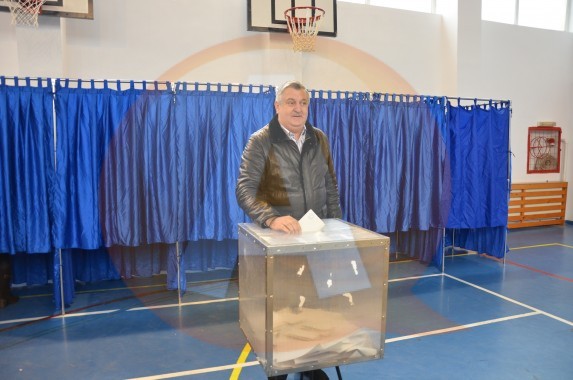 Edilul Daniel Drăgulin multumeşte tuturor călărăşenilor care s-au prezentat la vot