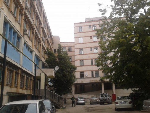 Anchetă internă, la Spitalul Călărași, după ce un bărbat s-a aruncat de la etaj
