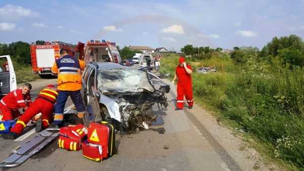 Grav accident rutier cu 4 victime în localitatea Gruiu, pe DN 4, km 36 + 400