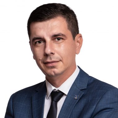 Emil-Florian Dumitru, deputat, membru în Comisia pentru Agricultură, a opinat că nu funcționează coaliția politică, în domeniul agriculturii