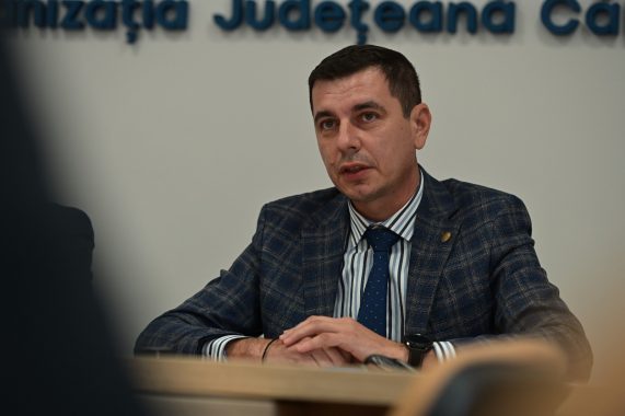 Deputat Emil Dumitru: ,,Ca parlamentar, am 146 de inițiative parlamentare, din care 3 au devenit legi”